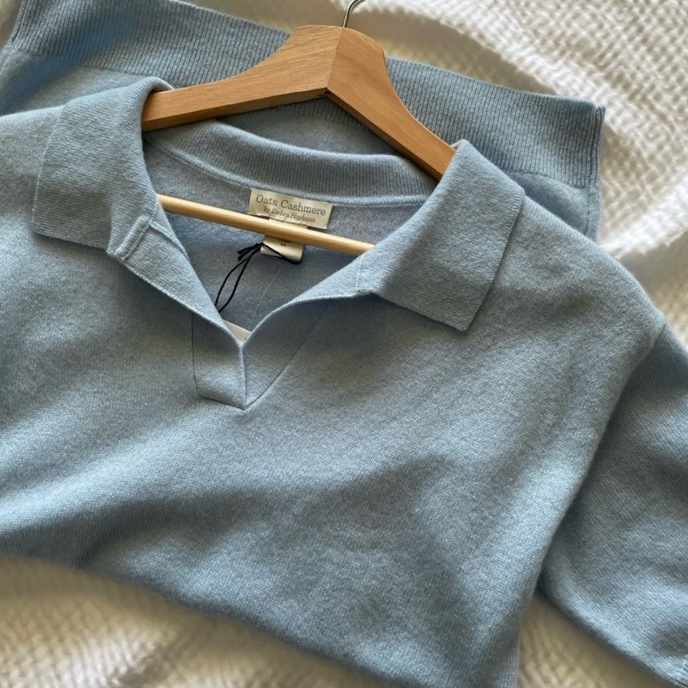 100% Cashmere Baby Blue Buttonless Collar Short Sleeve Sweater